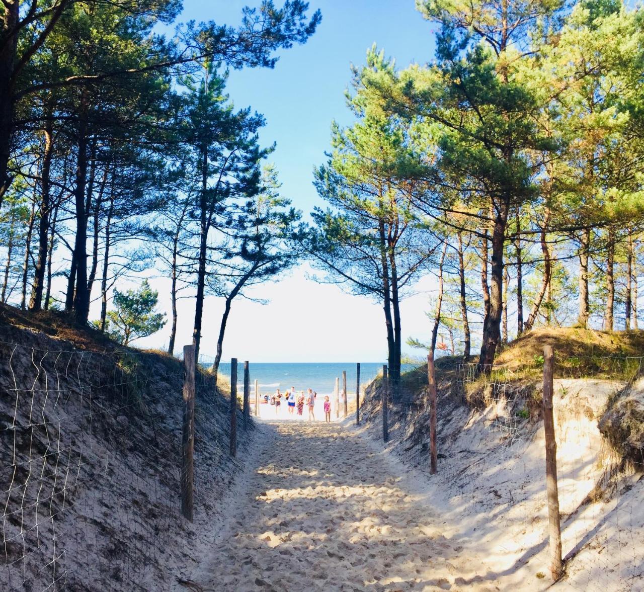 Villa Baltic Karwia Eksteriør bilde